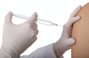 Вакцинация подростков «Спутником V» должна начаться не позднее 20 сентября