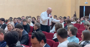 Рязанский депутат сообщил школьникам, что некоторые из них скоро окажутся «на днище социальной жизни»