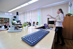 В России на 20% вырос спрос на учителей, воспитателей и репетиторов