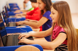 В Госдуме заявили о дефиците учителей информатики в школах